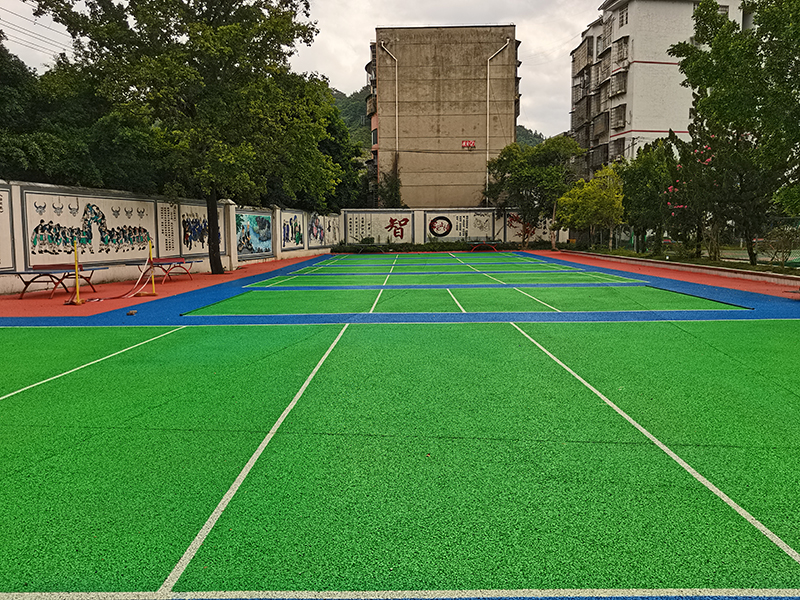 學校園區